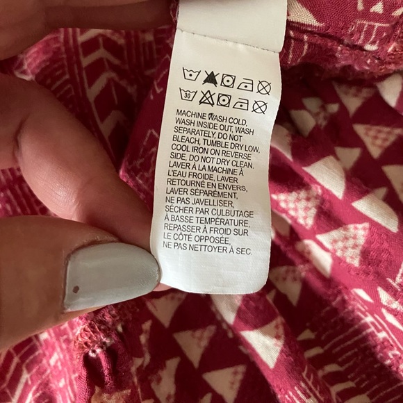 Lucky Brand Red Cream Boho Print Off-Shoulder Top women’s size S Ruffles hem - Picture 10 of 10